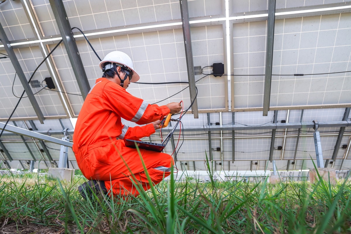 太陽光発電システムのケーブルのまとめ方と知っておきたい基礎知識