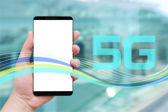 5GはLANケーブルで有線接続できるのか｜5Gの特徴や注意点とは